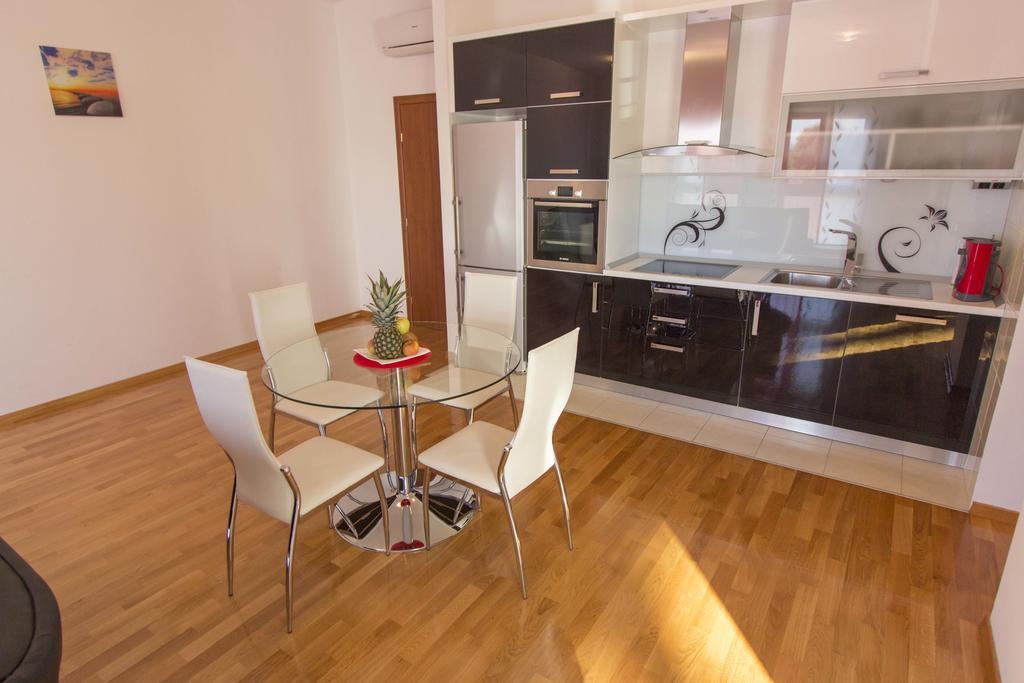 Adela Apartments Znjan Split Oda fotoğraf